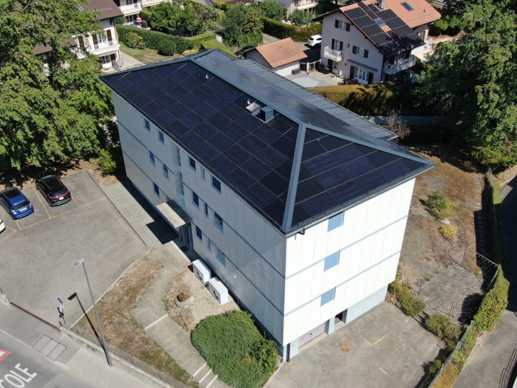Passage aux énergies renouvelables et nombreuses remises en conformités techniques pour ce bâtiment à loyers modérés - Vaud